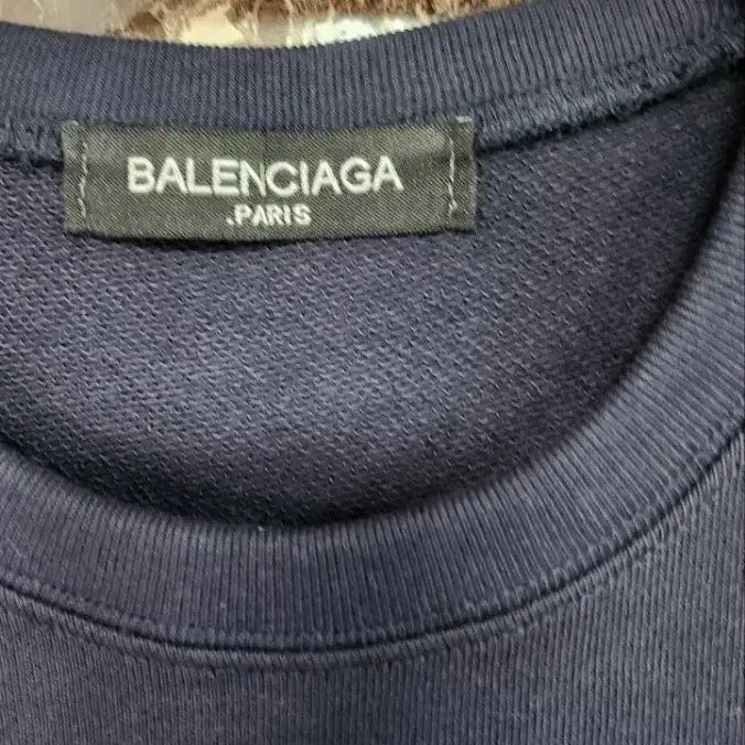 [BUNJANG] Balenciaga Wave Logo Sweatshirt / 발렌시아가 네이비 웨이브 로고 맨투맨