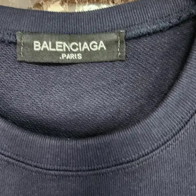 [BUNJANG] Balenciaga Wave Logo Sweatshirt / 발렌시아가 네이비 웨이브 로고 맨투맨