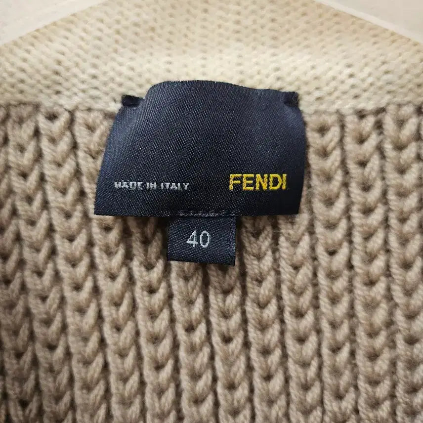 [BUNJANG] FENDI Short Sleeve Knit Brown Top / 팬디 반팔 니트 브라운 40