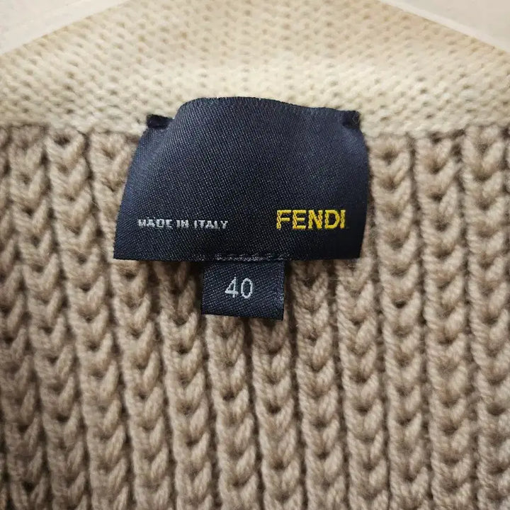[BUNJANG] FENDI Short Sleeve Knit Brown Top / 팬디 반팔 니트 브라운 40