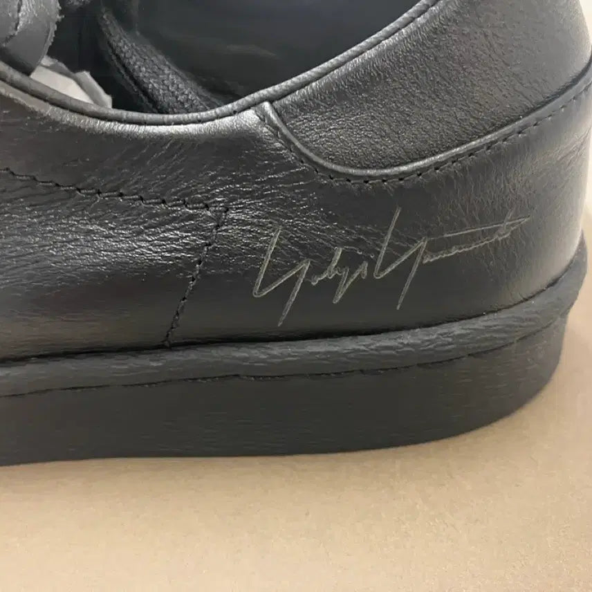 [BUNJANG] Y-3 Superstar Triple Black Sneakers / Y-3 / 슈퍼스타 트리플 블랙 / 230
