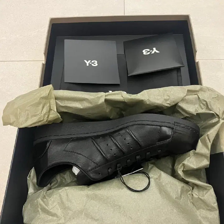 [BUNJANG] Y-3 Superstar Triple Black Sneakers / Y-3 / 슈퍼스타 트리플 블랙 / 230