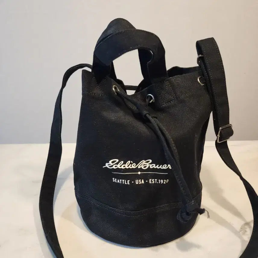[BUNJANG] Eddie Bauer Canvas Eco Bucket Bag Black / [버킷백] 에디바우어 Eddie Bauer 캔버스 에코 버킷백 블랙