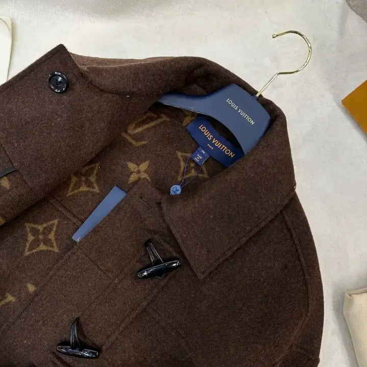 [BUNJANG] Louis Vuitton Women's Coat / 루이비통 여성용 코트 구매하다