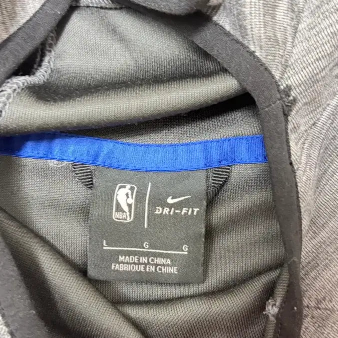 [BUNJANG] Nike Knicks NBA Dri-FIT Hoodie L / [상태극강] 나이키 Knicks NBA 드라이핏 후드티 L