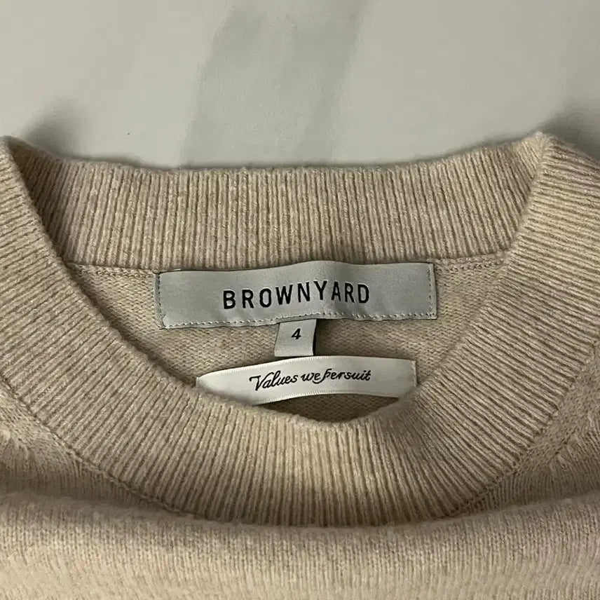 [BUNJANG] Brownyard Ivory Knit / 브라운야드 아이보리 니트 4
