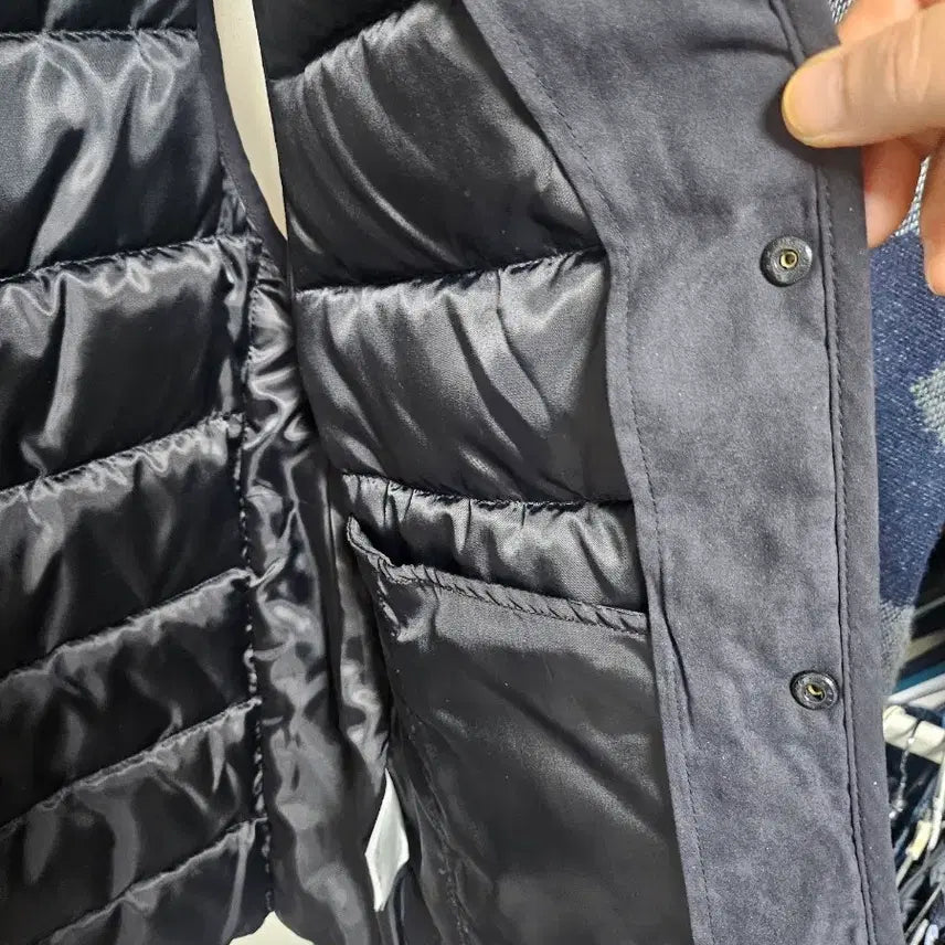 [BUNJANG] SPAO Men's Lightweight Padded Vest Black / SPAO 남성 경량 패딩 조끼 110호 블랙