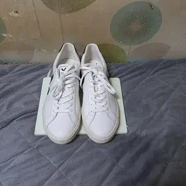 [BUNJANG] VEJA V10 Leather Sneakers (White, 280mm) / VEJA V10 가죽 스니커즈