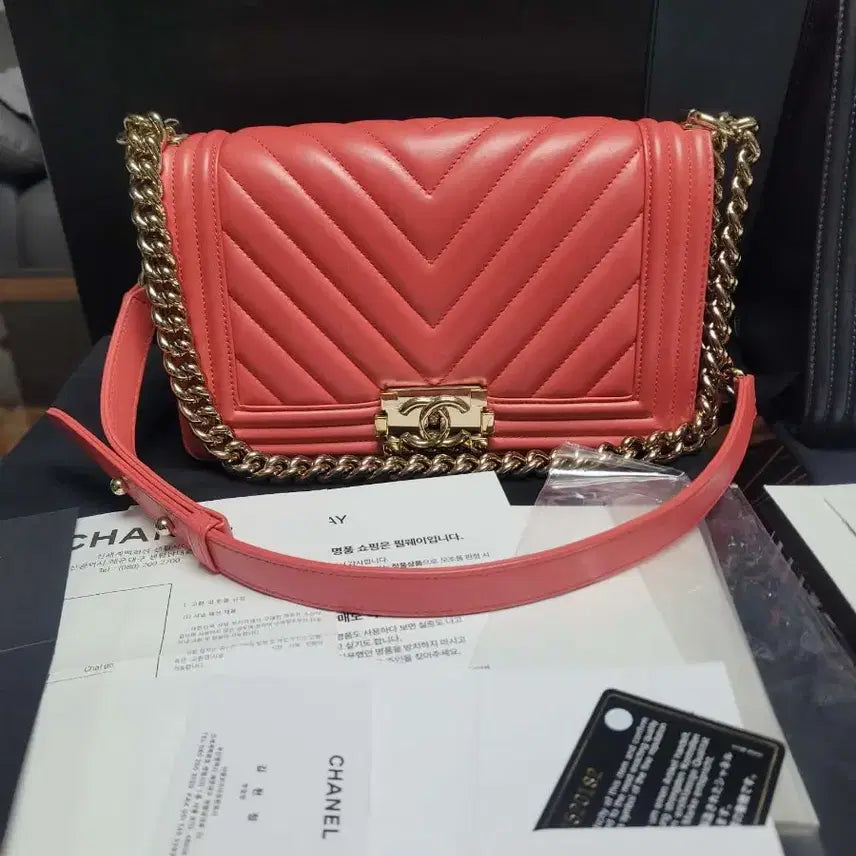 [BUNJANG] Girlfriend (G)I-DLE Game Over Chanel Boy Set Boy Bag Boy Tote / 여친사드림 게임오바 샤넬 보이세트 보이백 보이토트