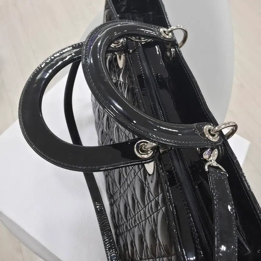 [BUNJANG] Dior Lady Dior Large Patent Black Bag / 디올 레이디백 라지 페이던트 블랙