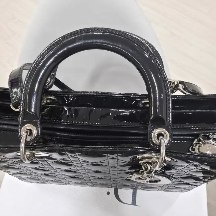 [BUNJANG] Dior Lady Dior Large Patent Black Bag / 디올 레이디백 라지 페이던트 블랙