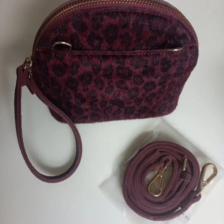 [BUNJANG] Leopard Pattern Burgundy Mini Bag / 레오파드 패턴 버건디 미니백