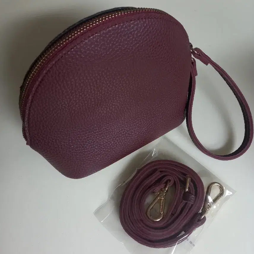 [BUNJANG] Leopard Pattern Burgundy Mini Bag / 레오파드 패턴 버건디 미니백
