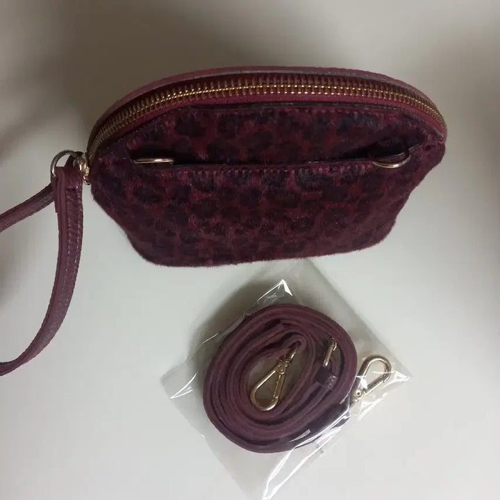 [BUNJANG] Leopard Pattern Burgundy Mini Bag / 레오파드 패턴 버건디 미니백