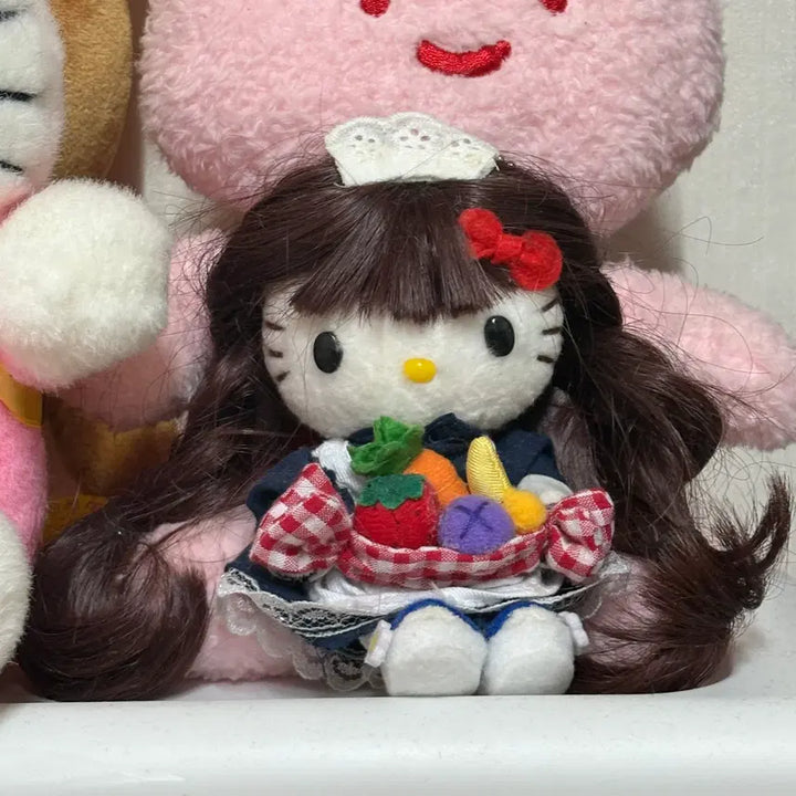 [BUNJANG] Hello Kitty Vintage Fruit Kitty Doll / 고전키티인형 과일키티인형 고전키티