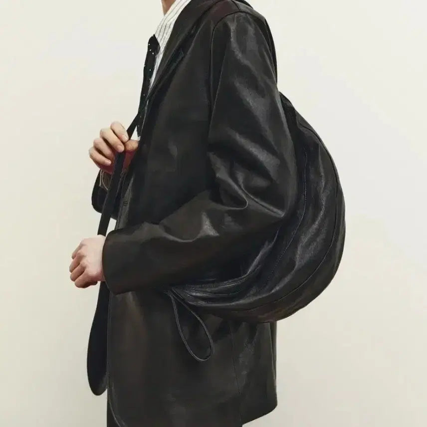 [BUNJANG] Youth Leather Arc Bag Medium / 유스 레더 아크백 미디엄