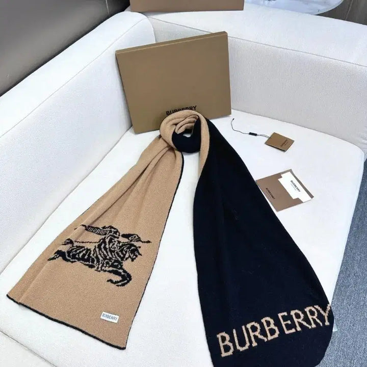 [BUNJANG] Burberry Black Reversible Scarf / 버버리 블랙 양면 머플러 스카프