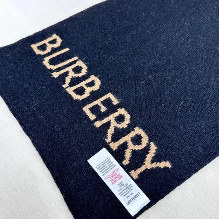 [BUNJANG] Burberry Black Reversible Scarf / 버버리 블랙 양면 머플러 스카프