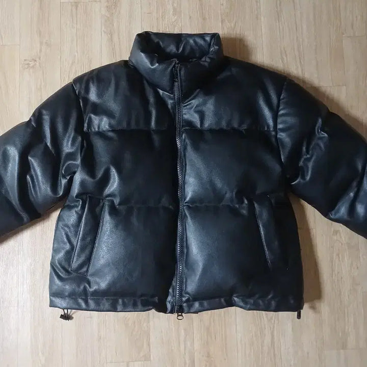 [BUNJANG] Woo!ah! Short Leather Duck Down Padded Jacket Black / 우이 숏 레더 덕다운 패딩 블랙 (마지막 가격!)