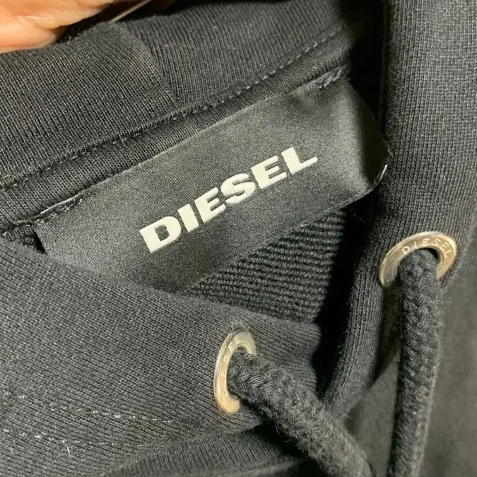 [BUNJANG] Diesel Dinosaur Print Black Hoodie / 디젤 공룡 프린팅 블랙 후드티