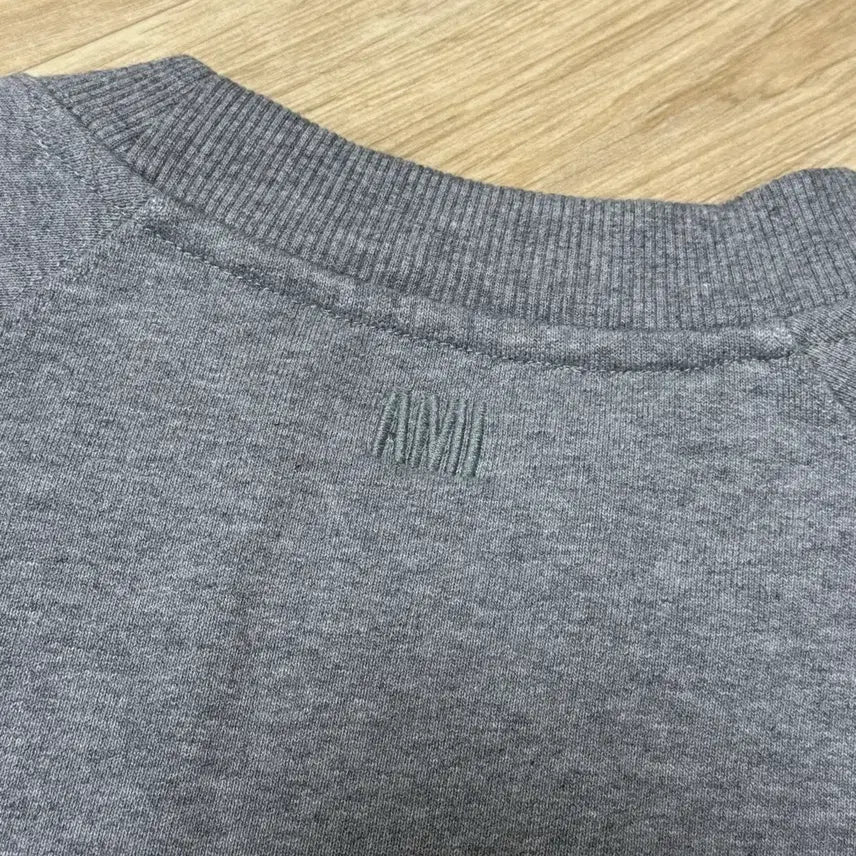 [BUNJANG] BTS Ami Paris France Sweatshirt / 아미 파리 프랑스 맨투맨