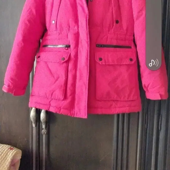 [BUNJANG] Guess Pink Long Padded Jacket / 게스 레드색 롱패딩 점퍼