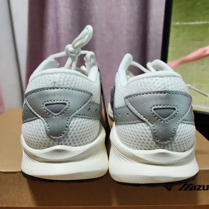 [BUNJANG] Mizuno Maximizer Running Shoes (Wide) 265mm / (새상품) 미즈노 맥시마이저  런닝화 (WIDE) 265mm