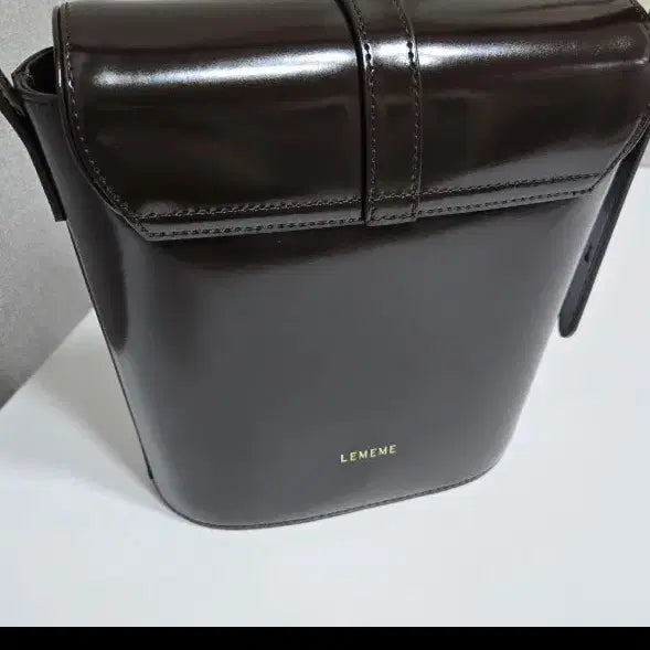 [BUNJANG] Leememe Sac Cloche Deep Brown / [오늘만]르메메 삭끌로슈 (sac cloche)딥브라운