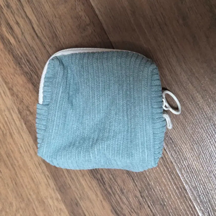 [BUNJANG] Unspecified Group Unspecified Member Corduroy Mini Pouch / 코듀로이 미니 파우치 (민트 스카이) 새상품