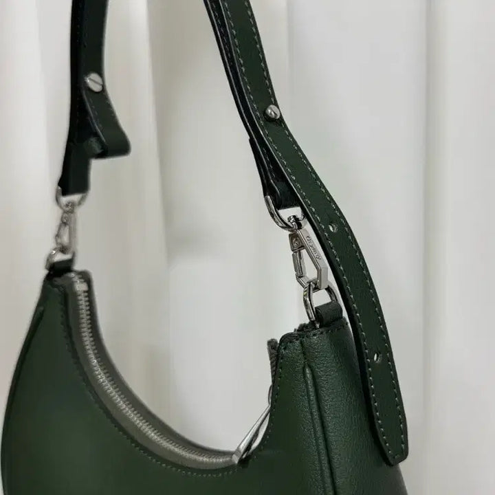 [BUNJANG] Oryany Dali Shoulder Bag / oryany오야니 달리 숄더백 카키