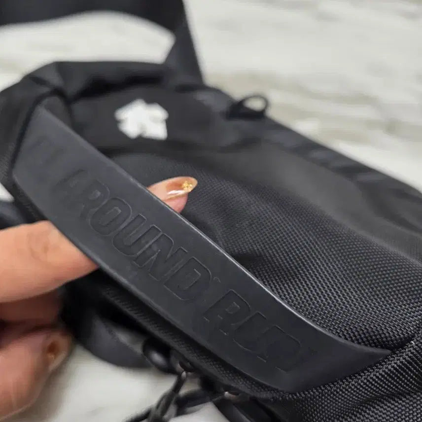 [BUNJANG] Descente Mini Bag / 남녀공용 데쌍트 미니백