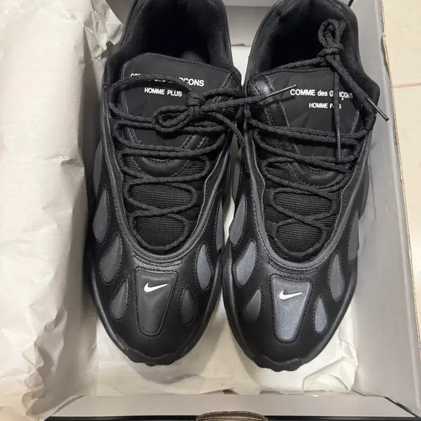 [SOLD OUT] 꼼데가르송 옴므 플러스 x 나이키 블랙 스니커즈 US 9