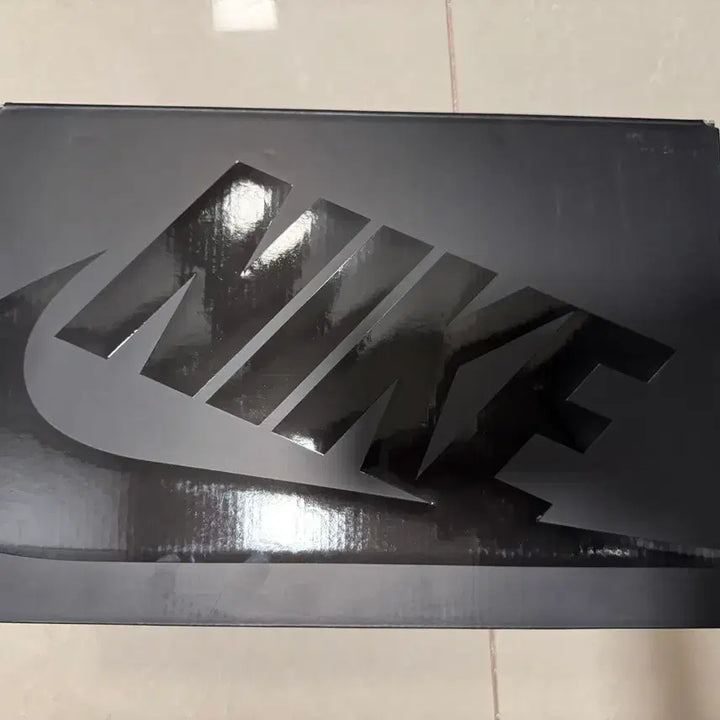 [SOLD OUT] 꼼데가르송 옴므 플러스 x 나이키 블랙 스니커즈 US 9