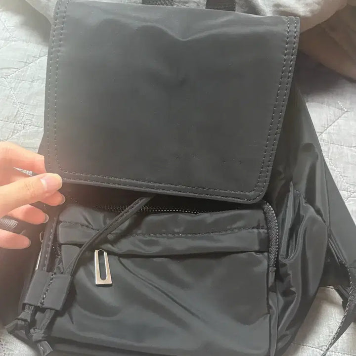 [BUNJANG] Nylon Mini Backpack Black / 나일론 미니백팩 블랙 시즈니룩 위시코어 무채색룩