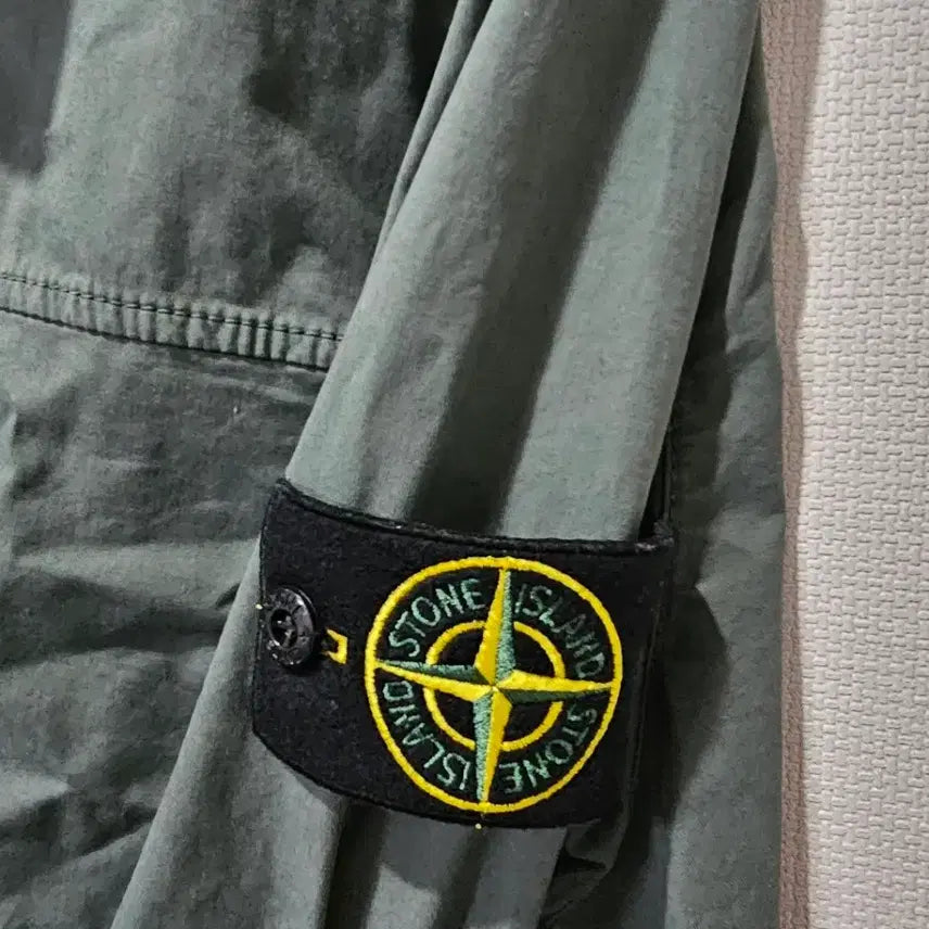 [BUNJANG] Stone Island 24SS Overshirt / 정품 24SS 스톤아일랜드 오버셔츠 100/L
