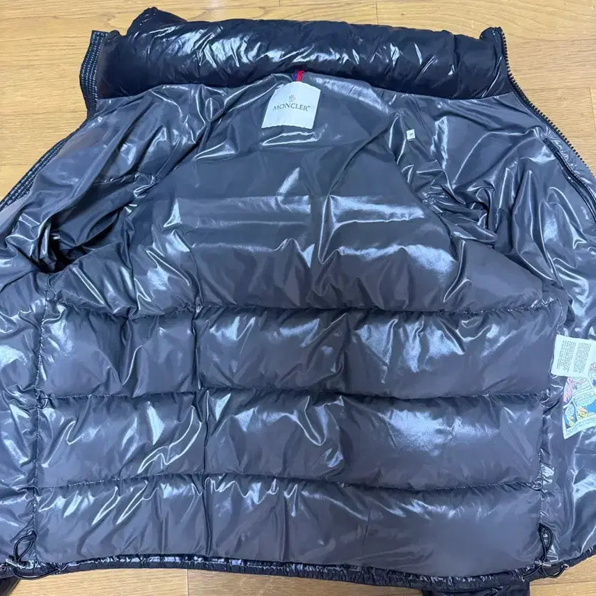 [BUNJANG] Moncler Maya Padded Jacket / 몽클레어 마야 패딩 판매