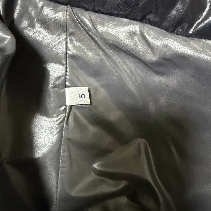 [BUNJANG] Moncler Maya Padded Jacket / 몽클레어 마야 패딩 판매