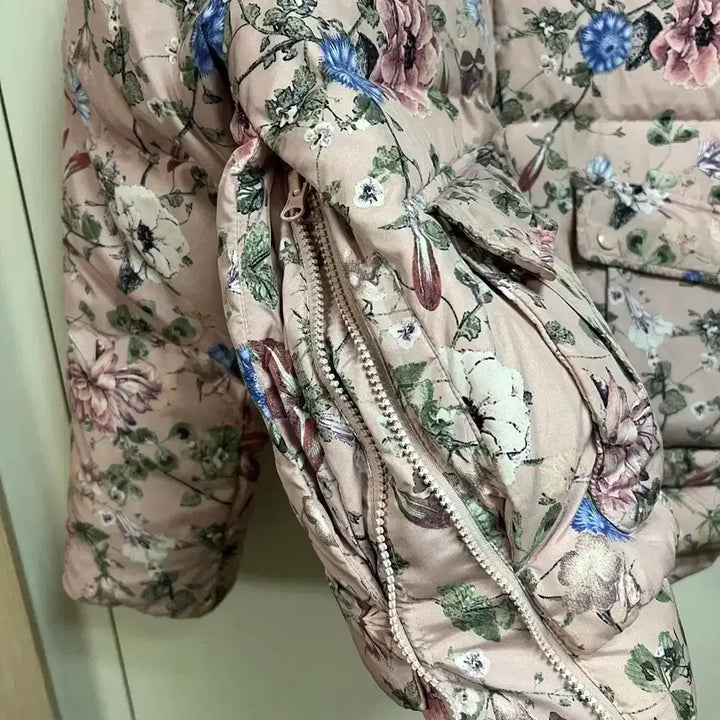 [BUNJANG] Thursday Island Floral Padded Duck Down Jacket Pink / 써스데이아일랜드 플라워 꽃무늬 패딩 오리털 점퍼 자켓 숏패딩 핑크