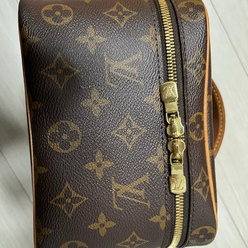 [BUNJANG] Louis Vuitton Nice Mini Cosmetic Case / 루이비통 니스 미니