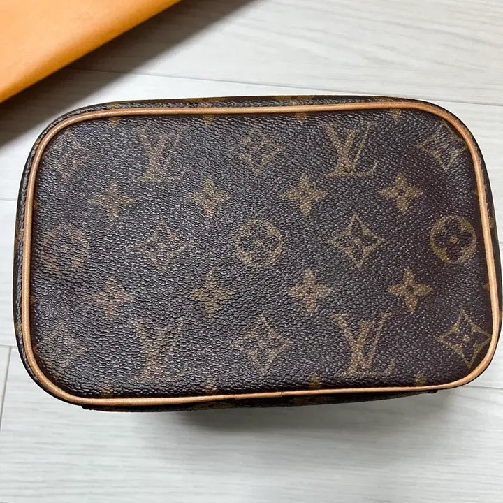 [BUNJANG] Louis Vuitton Nice Mini Cosmetic Case / 루이비통 니스 미니