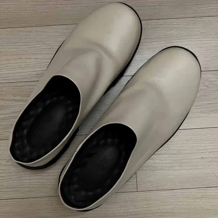 [BUNJANG] Yowe Uva Ivory Item / 요위 Yowe Uva (아이보리)