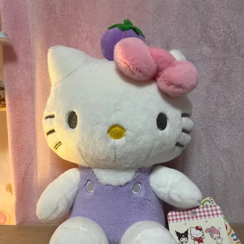 [BUNJANG] Sanrio Hello Kitty Medium Plush Doll / 산리오 헬로키티 중형인형