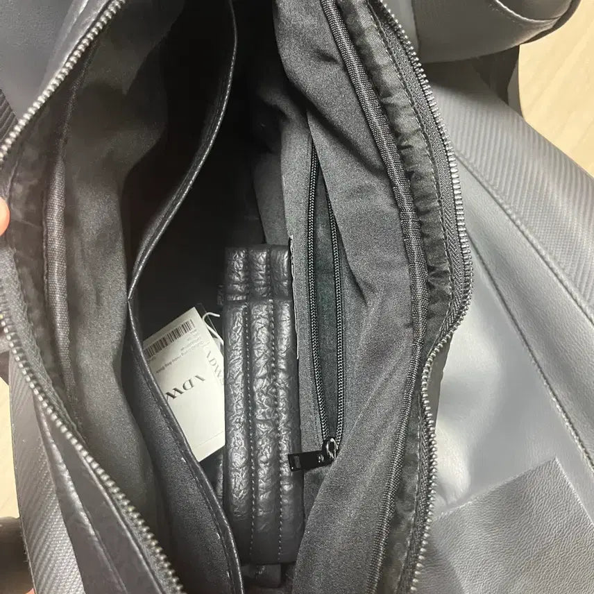 [BUNJANG] I Don't Wanna Sell Quilted Hobo Bag - Black / 아이돈워너셀 퀼팅 호보백 블랙