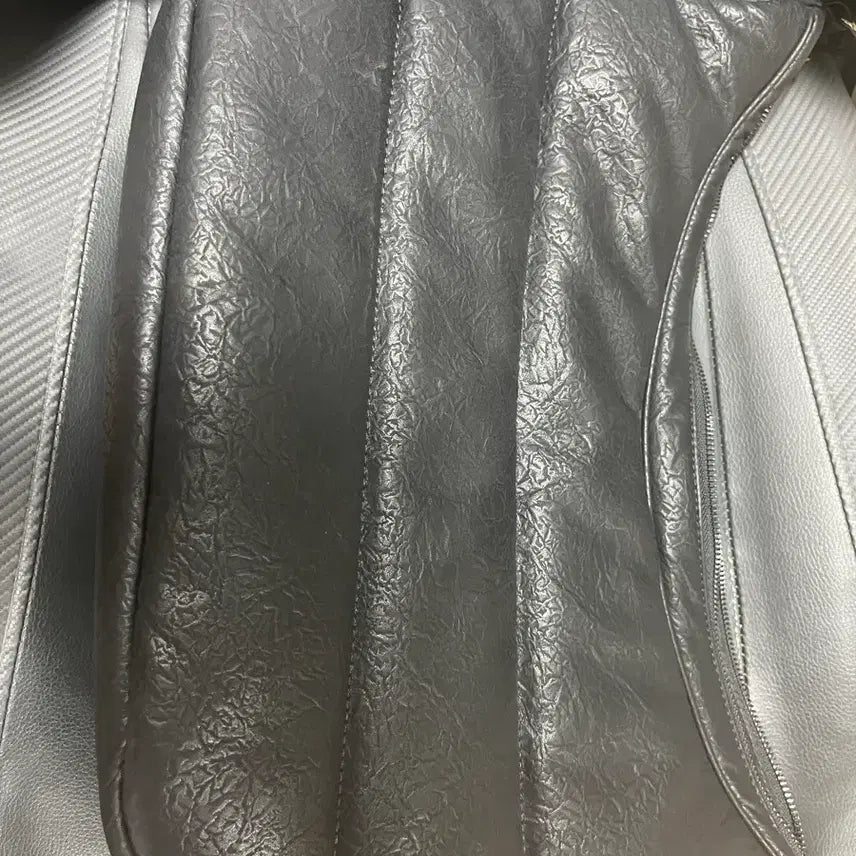 [BUNJANG] I Don't Wanna Sell Quilted Hobo Bag - Black / 아이돈워너셀 퀼팅 호보백 블랙