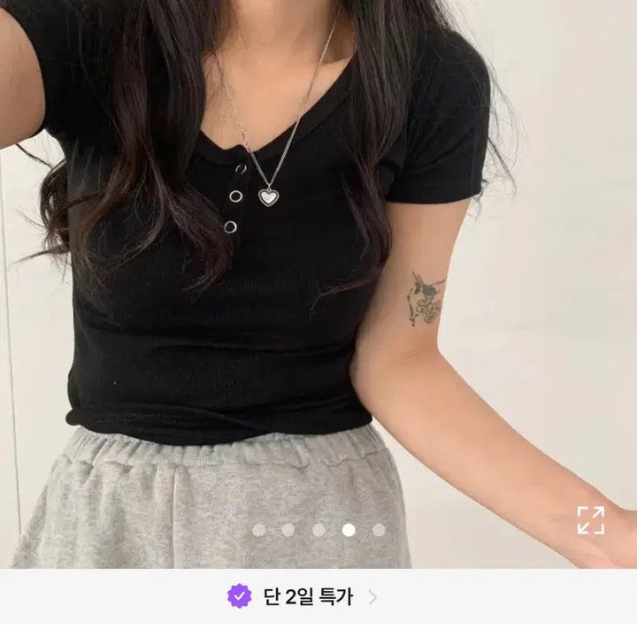 [BUNJANG] Ablie Black Crop Button Up T-Shirt / 블랙 단추 반팔 크롭 티셔츠 반팔 에이블리 옷정리