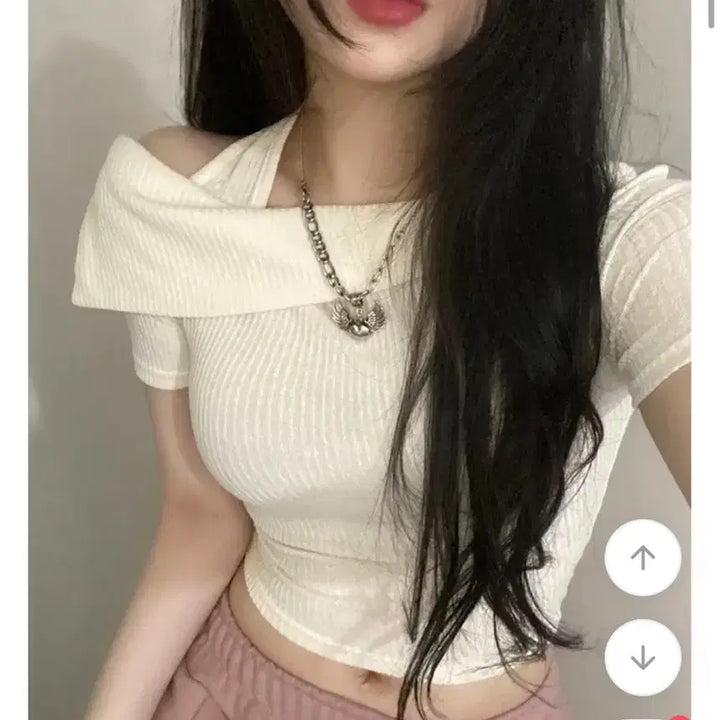 [BUNJANG] Ablie Off-Shoulder Knit Top Ivory / 오프숄더 반팔 니트 아이보리 홀터넥 에이블리 판매 옷정리 홀터넥 골지