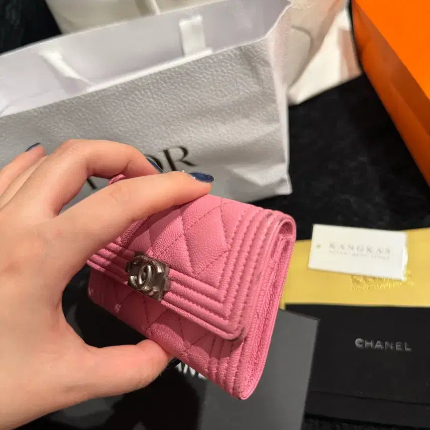 [BUNJANG] Chanel Boy Flap Card Wallet Pink / 샤넬 보이 플랩 카드지갑 핑크(번개케어완료)