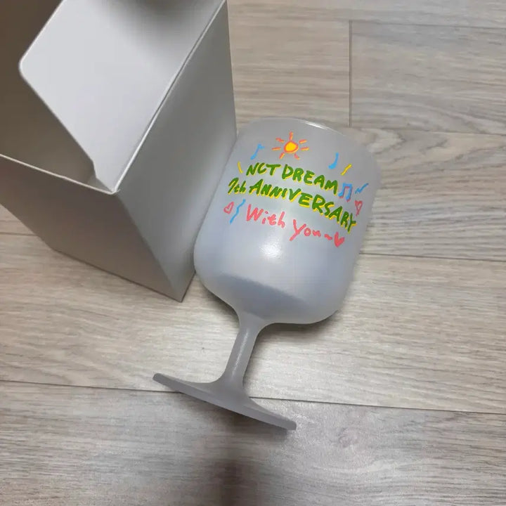 [BUNJANG] NCT Dream 7th Anniversary Haechan Wine Glass / 엔시티드림 7주년 와인잔 해찬 버전
