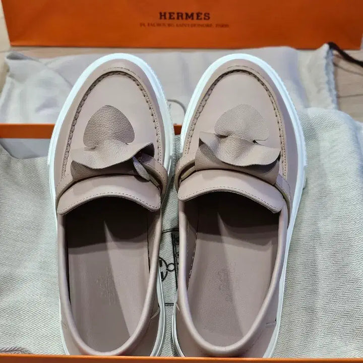 [BUNJANG] Game Slip-on Sneakers / Game 슬립온 스니커즈