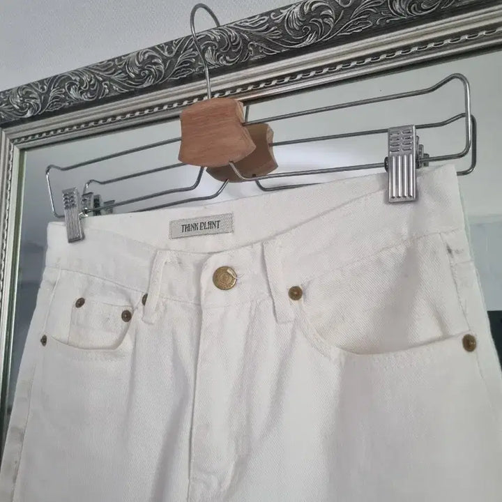 [BUNJANG] Thinkplant White Bootcut Denim Pants / 띵크플랜트 화이트 부츠컷 데님 팬츠 S